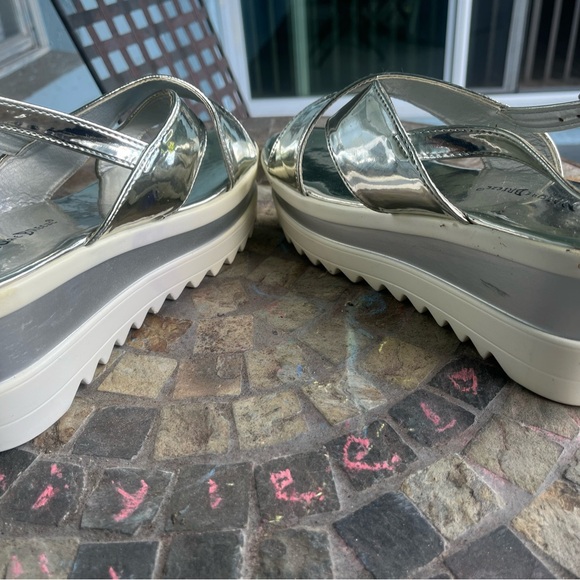 Silver Wedges - Picture 7 of 8